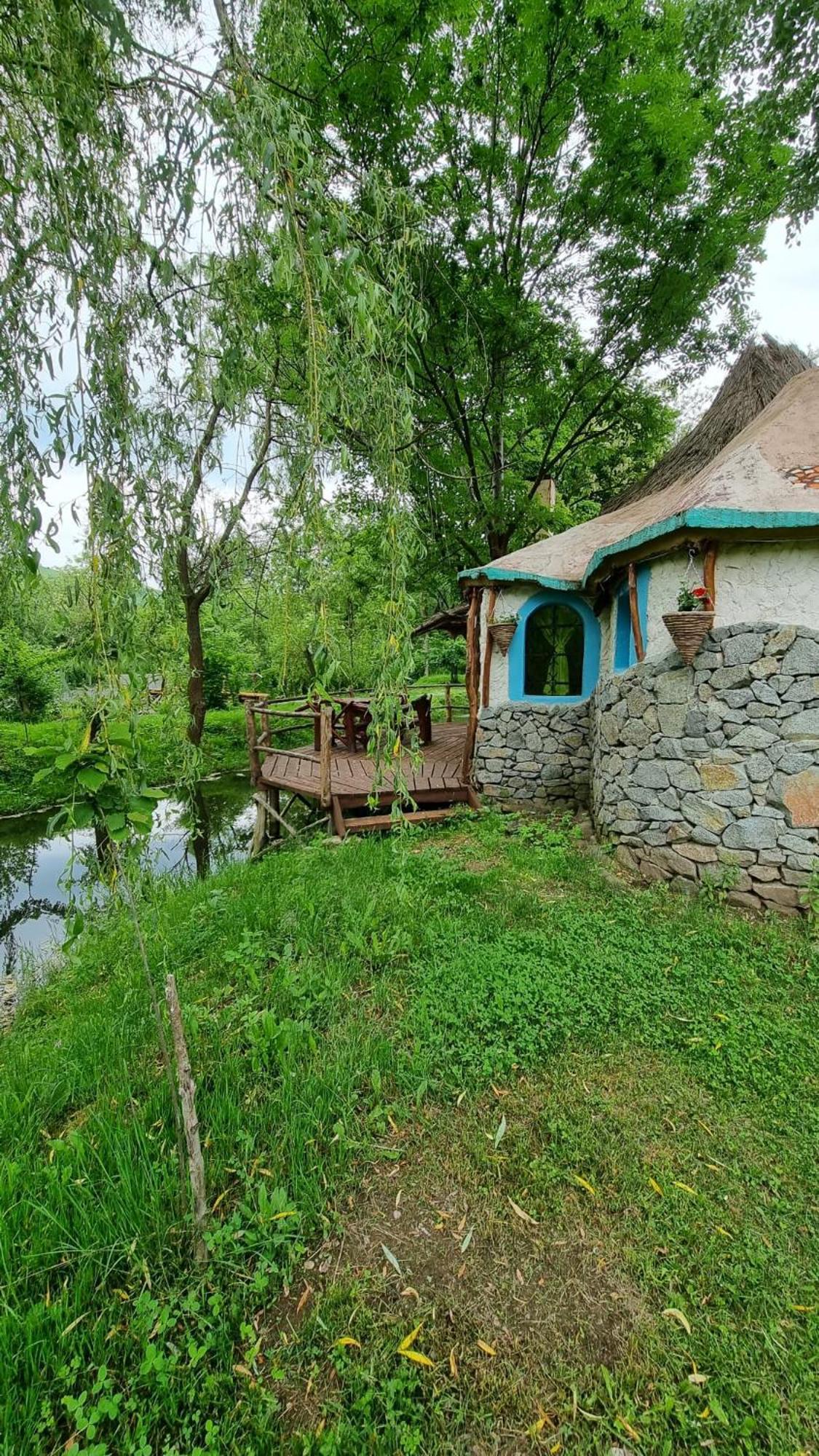 Viewtopia The Secret Land Valea Draganului Exterior photo